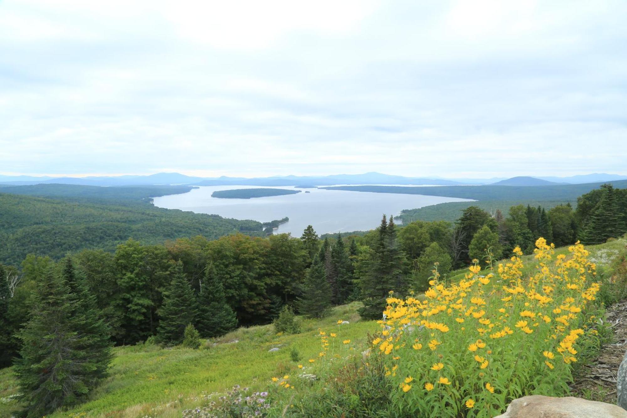 Sunnyside Home Near Sunday River, Black Mountain, Lakes And Hikes Rumford Exterior photo